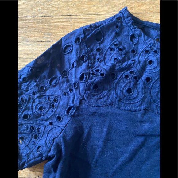 Charter Club Short Sleeve Eyelet Tee - Navy - PM - Picture 2 of 5